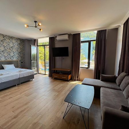 Casa Del Mar Hotel Kvariati Ngoại thất bức ảnh