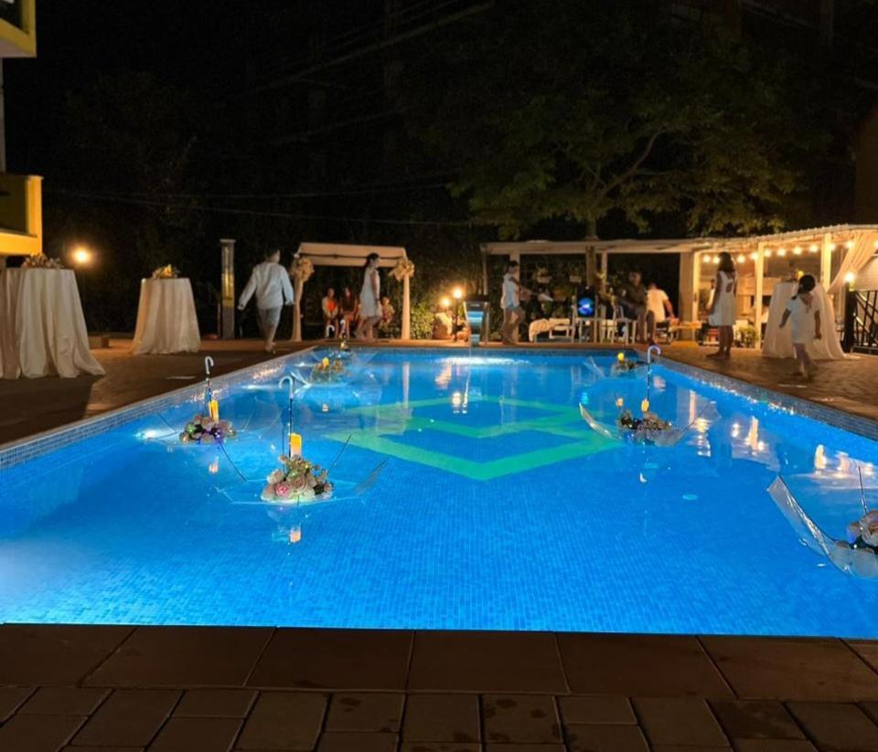 Casa Del Mar Hotel Kvariati Ngoại thất bức ảnh