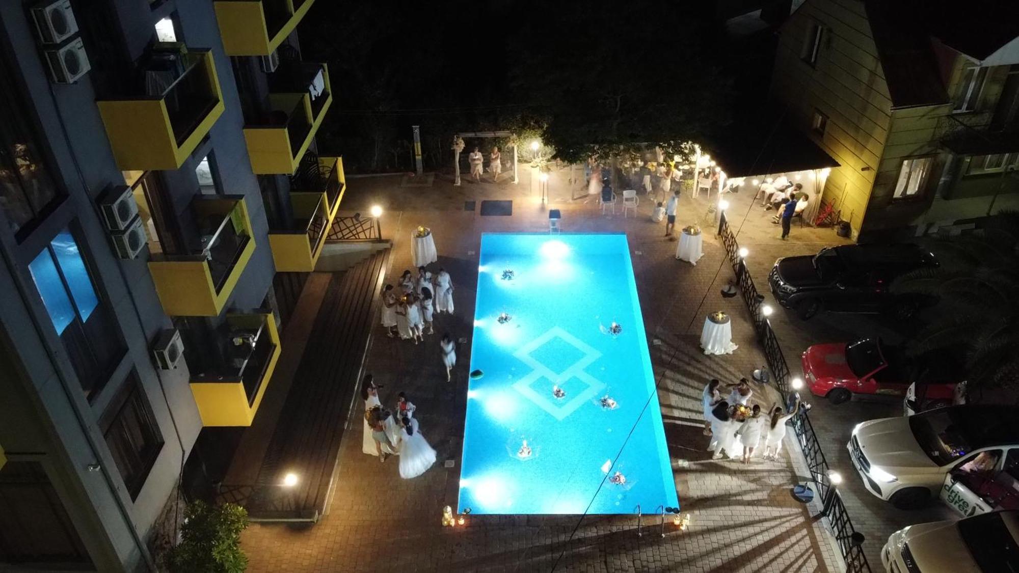 Casa Del Mar Hotel Kvariati Ngoại thất bức ảnh