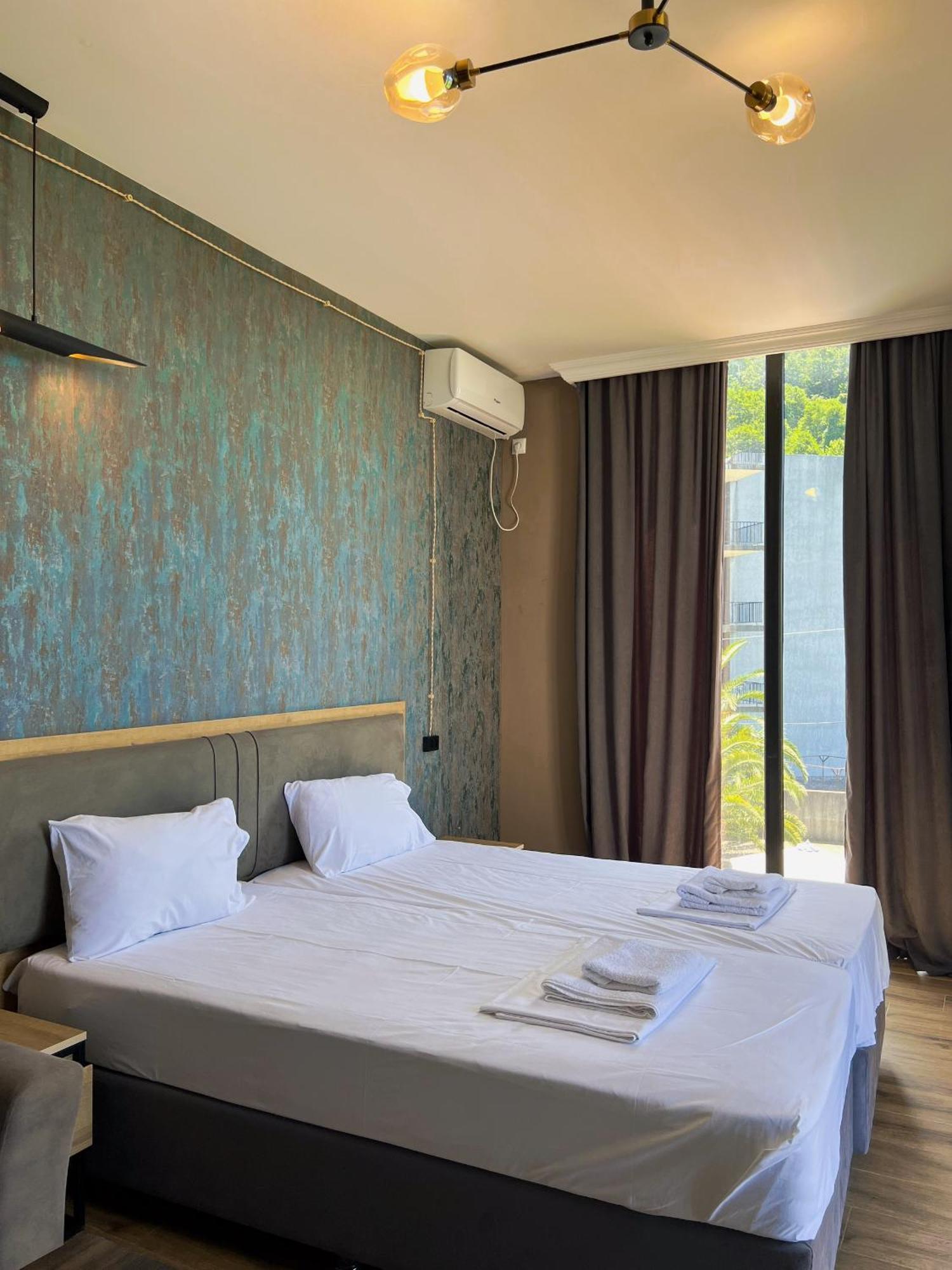Casa Del Mar Hotel Kvariati Ngoại thất bức ảnh